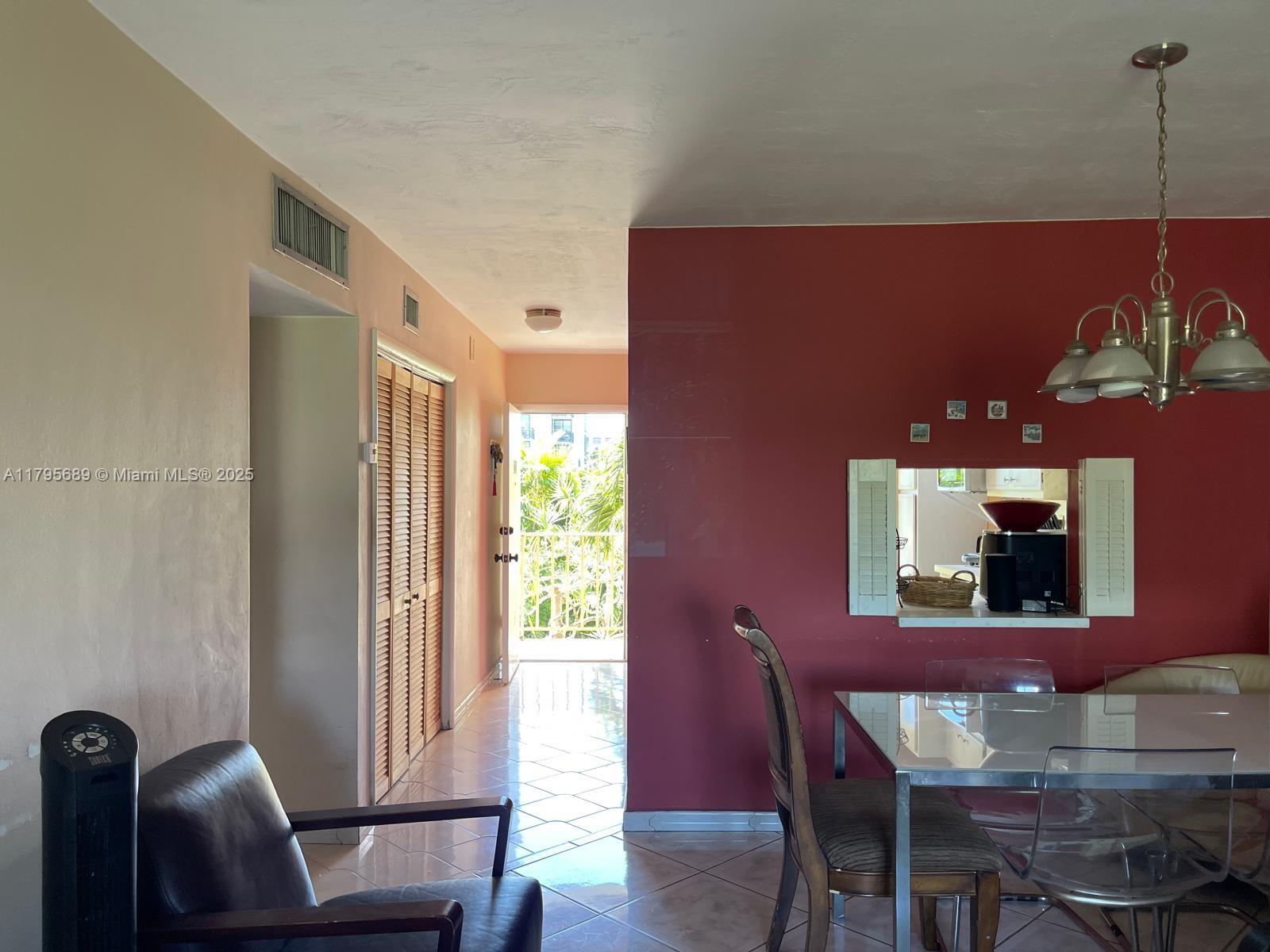 CONDO - Residential