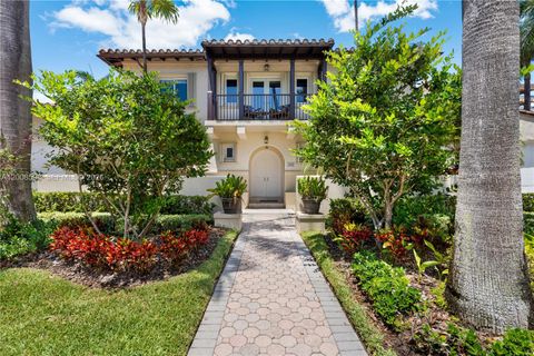 13636 Deering Bay Dr Coral Gables FL 33158