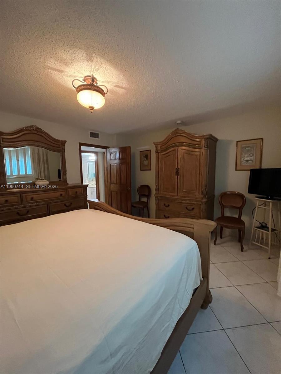 CAMBRIDGE TOWERS CONDO - Residential