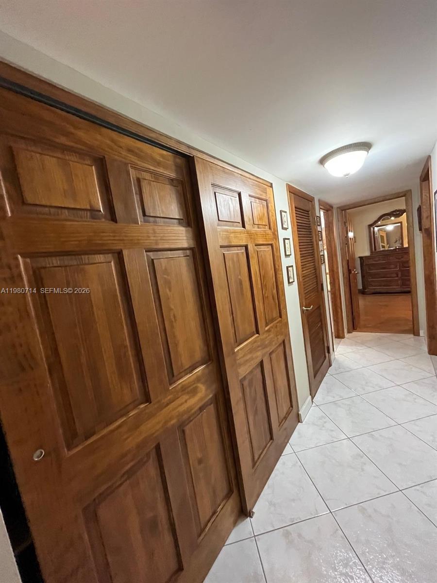 CAMBRIDGE TOWERS CONDO - Residential