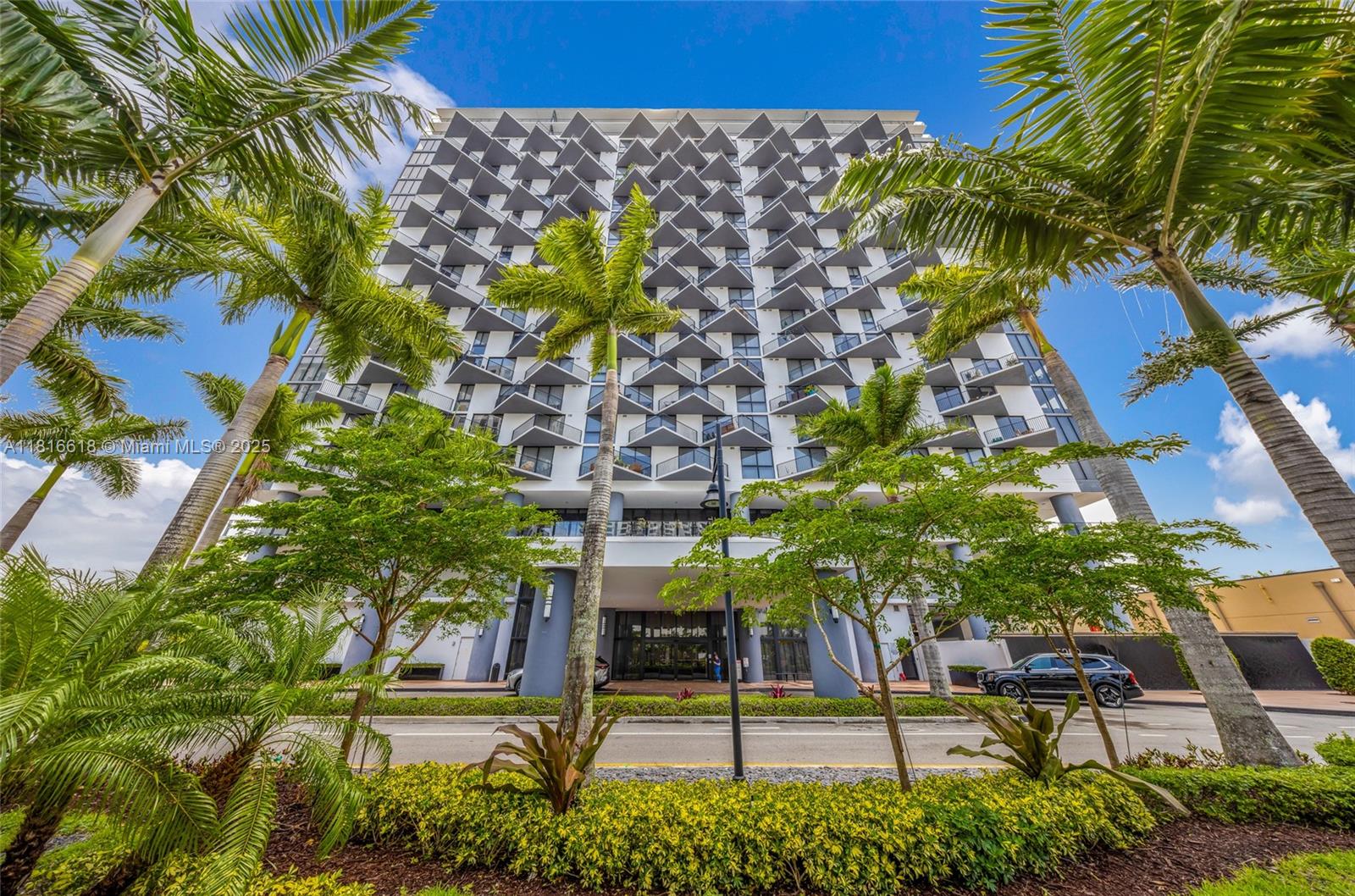 5252 Nw 85th Ave 1701, Doral, Miami-Dade County, Florida - 2 Bedrooms  
2 Bathrooms - 
