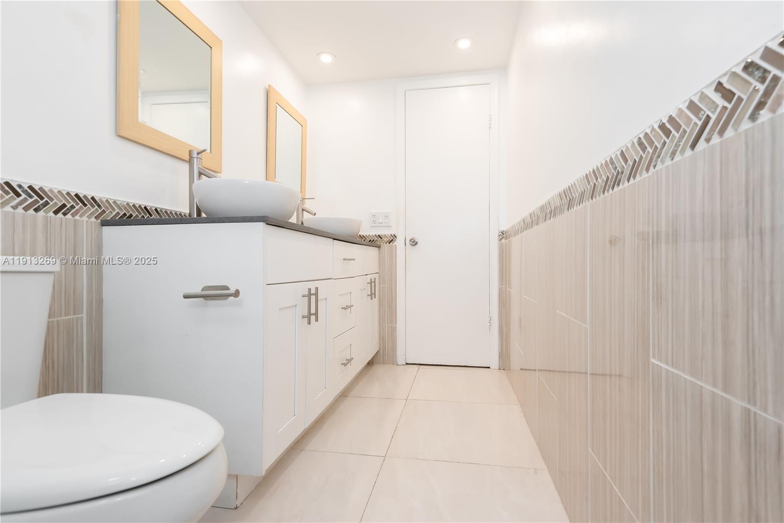 LE JEUNE HOUSE CONDO - Residential