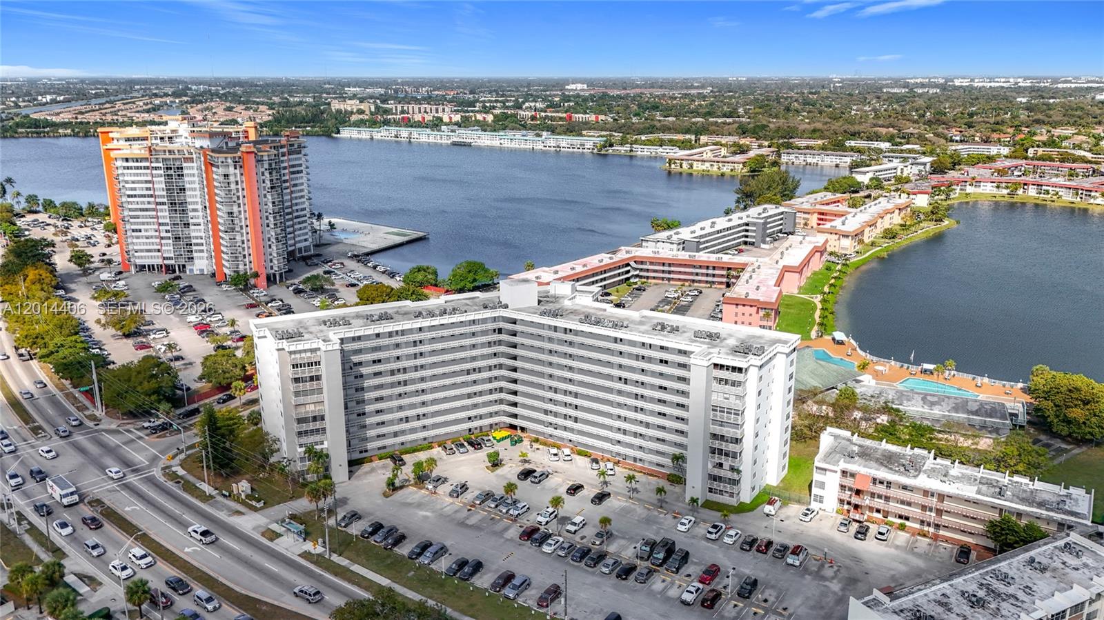 FIFITH MOORINGS CONDO - Residential