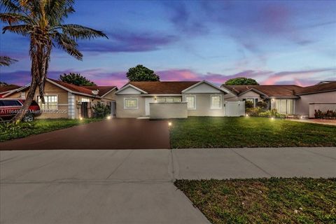 Photo of 20327 NW 33rd Ave, Miami Gardens, FL 33056 (MLS # A11864637) Photo of 20327 NW 33rd Ave, Miami Gardens, FL 33056 (MLS # A11864637)