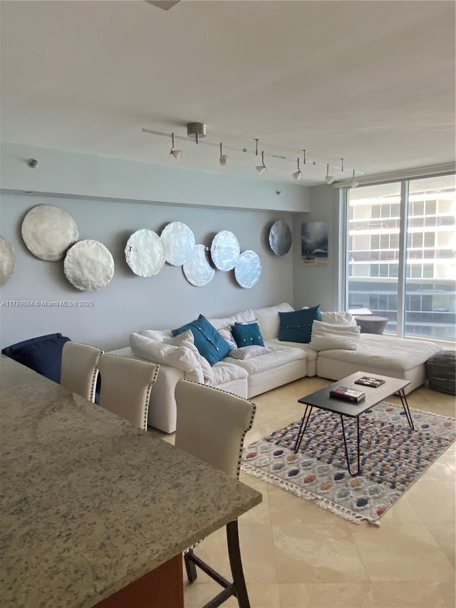 1830 S Ocean Dr 3609
