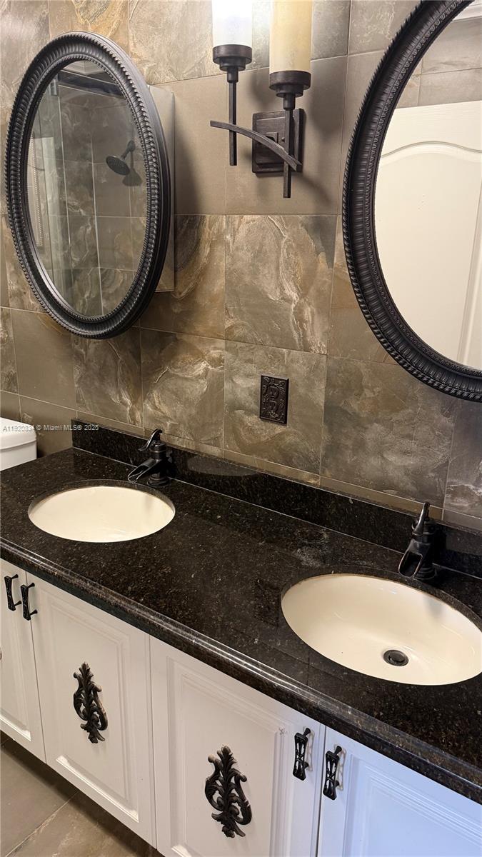 SAWGRASS VILLAGE - Residential Lease