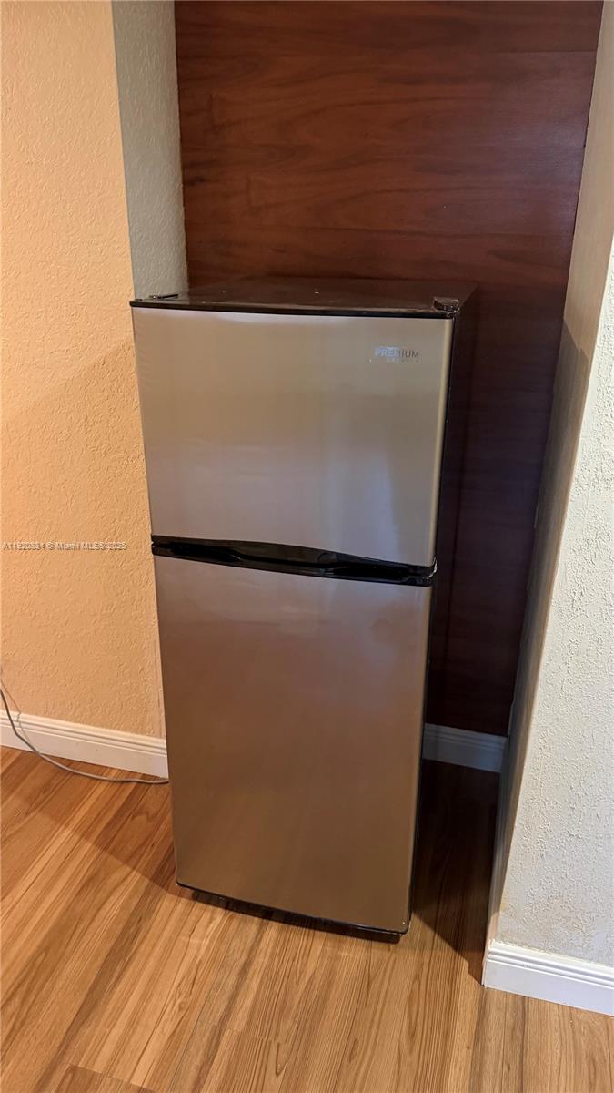 SAWGRASS VILLAGE - Residential Lease