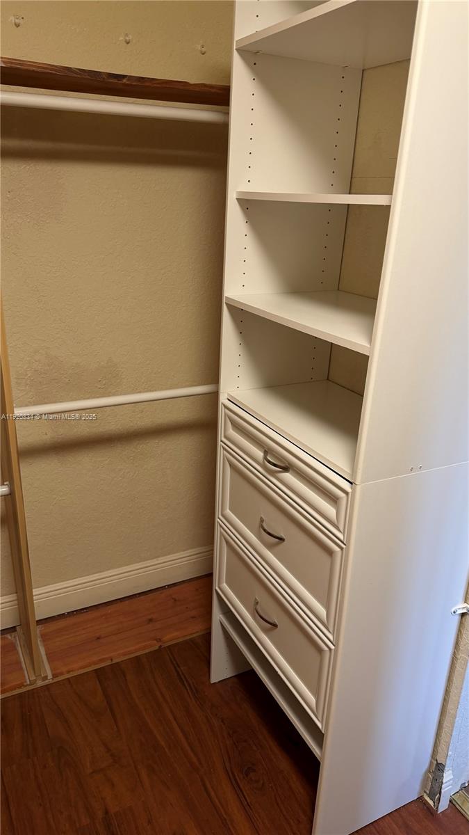 SAWGRASS VILLAGE - Residential Lease