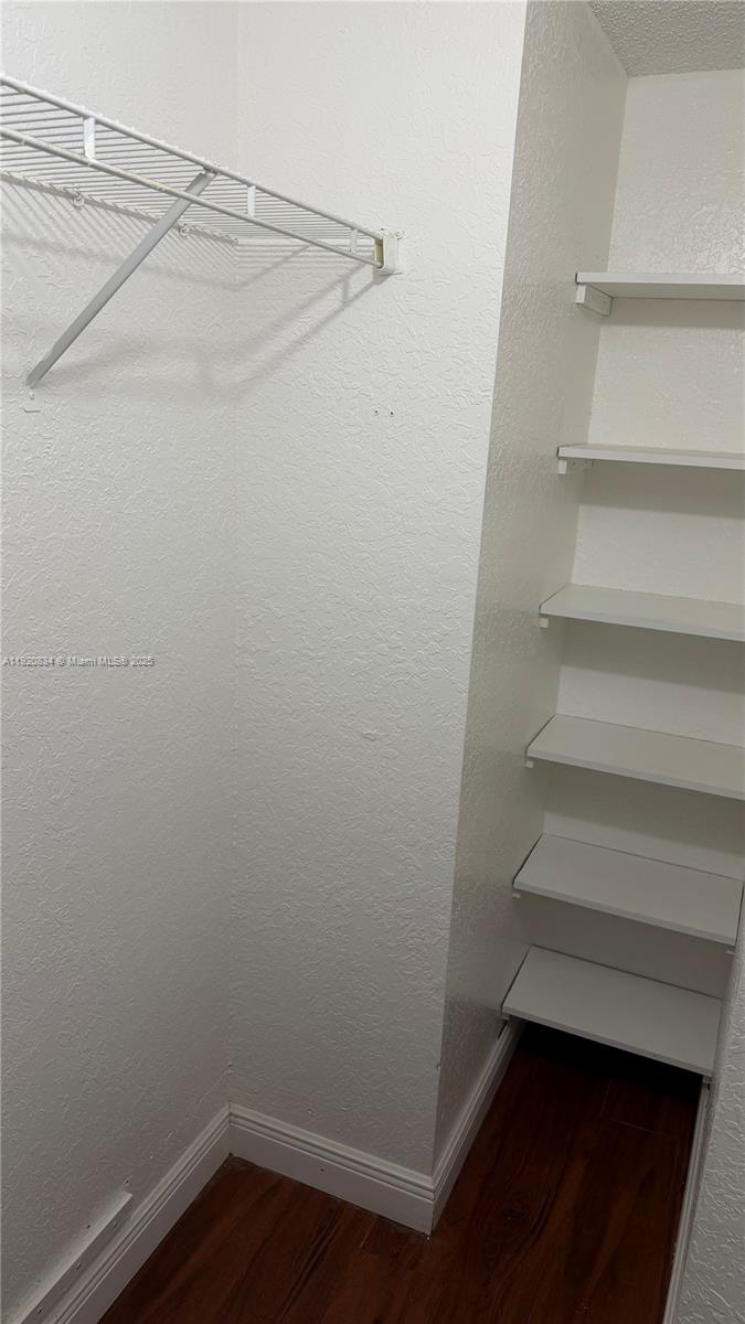 SAWGRASS VILLAGE - Residential Lease