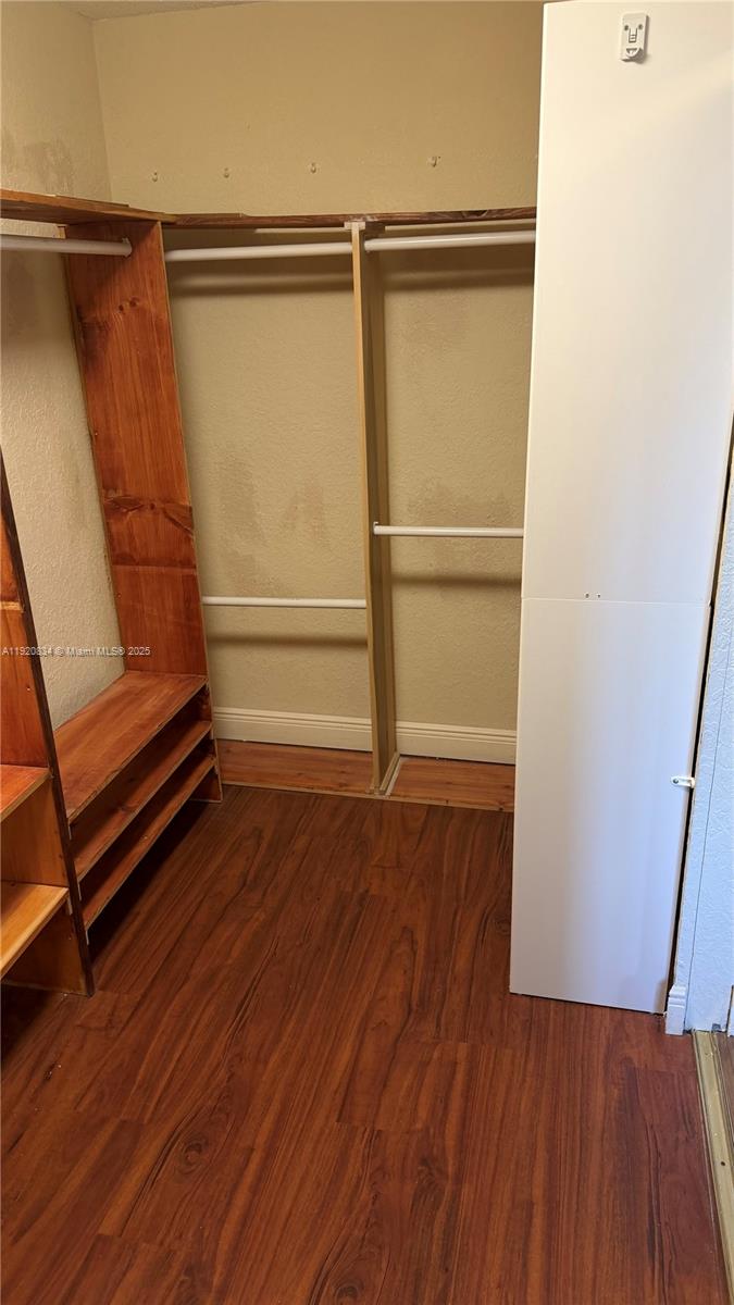 SAWGRASS VILLAGE - Residential Lease