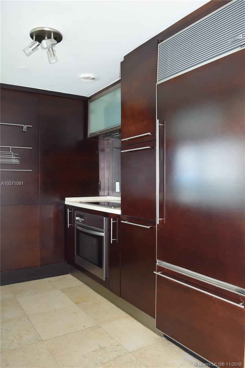 6000 INDIAN CREEK CONDO - Residential Lease