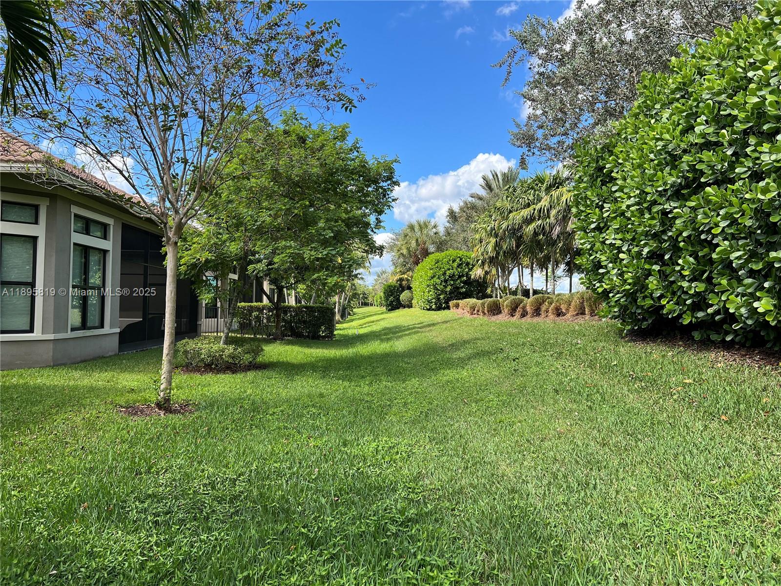 PARKLAND ROYALE - Residential