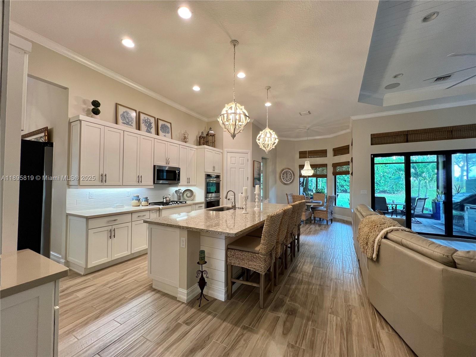 View photos, virtual tours, details... 11985 N Kalmar Cir N