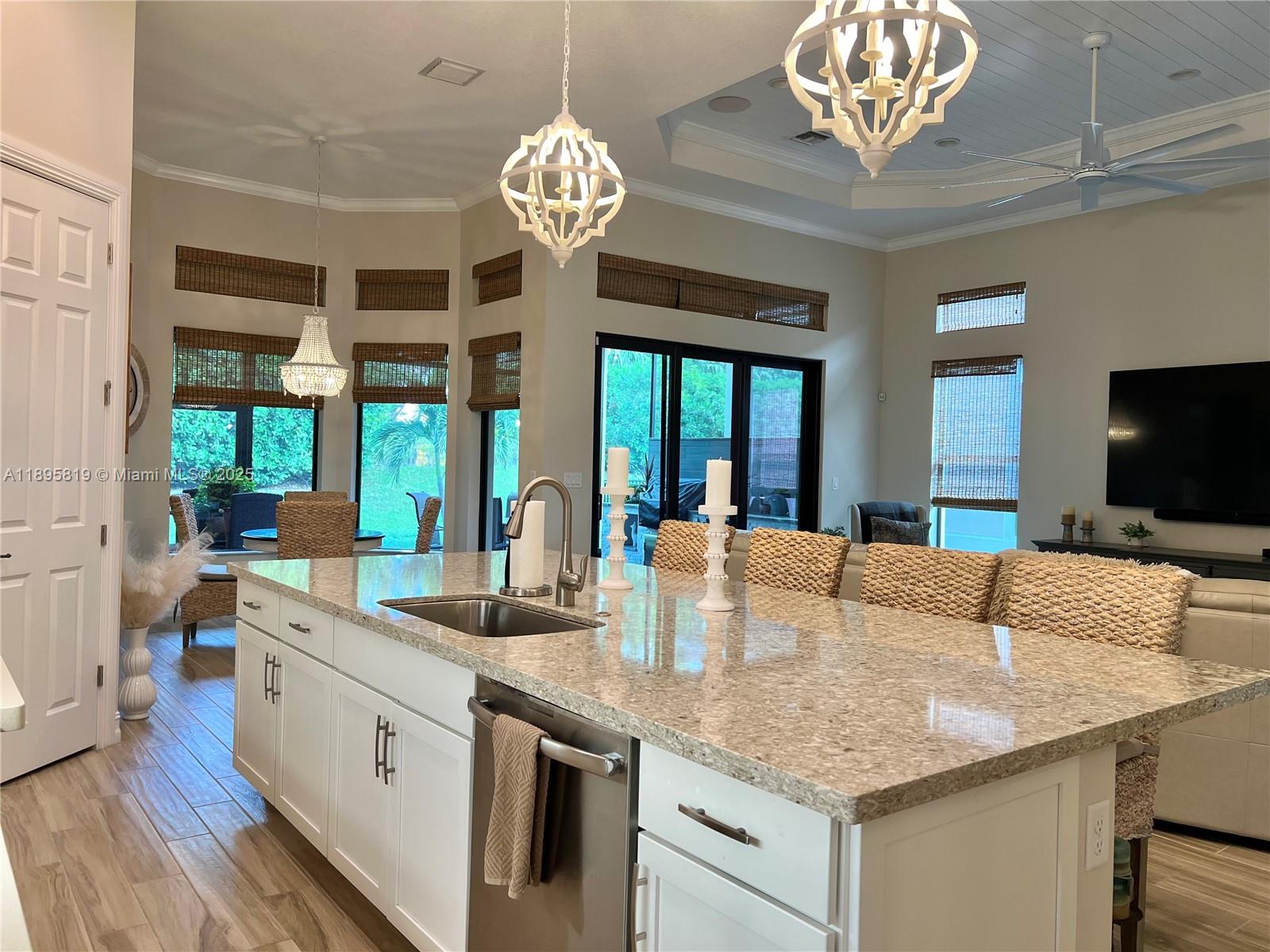 PARKLAND ROYALE - Residential