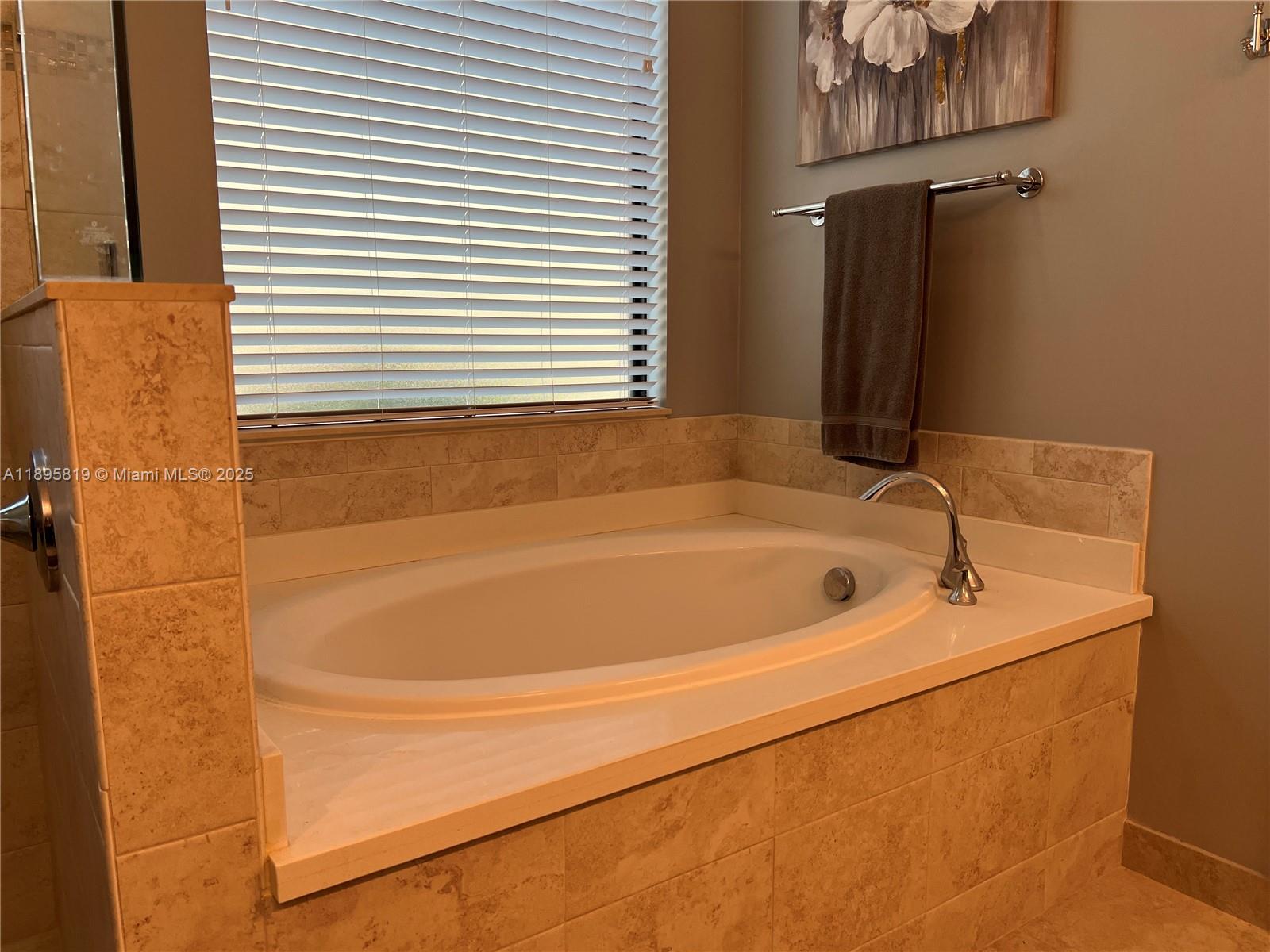 PARKLAND ROYALE - Residential