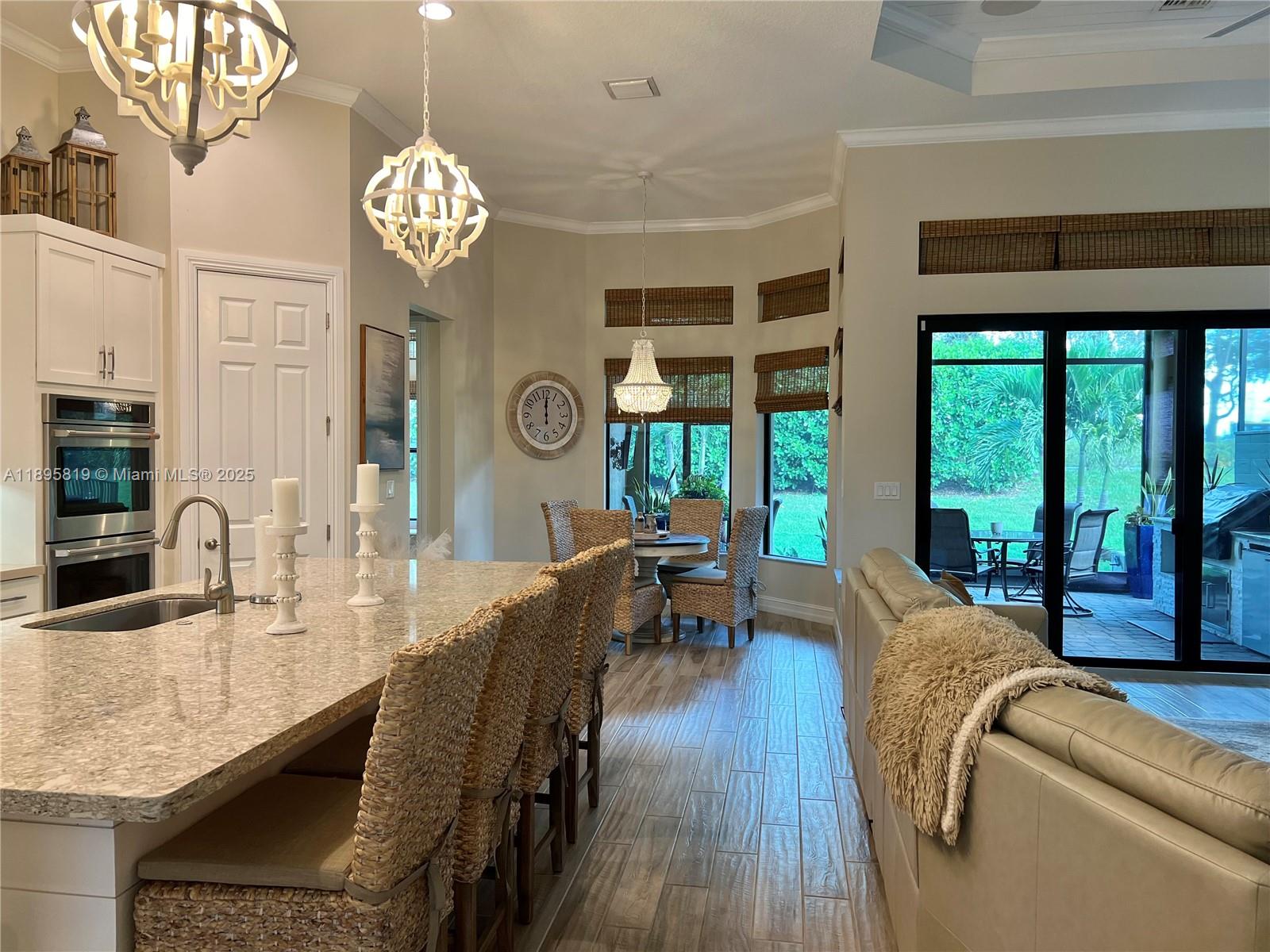 PARKLAND ROYALE - Residential