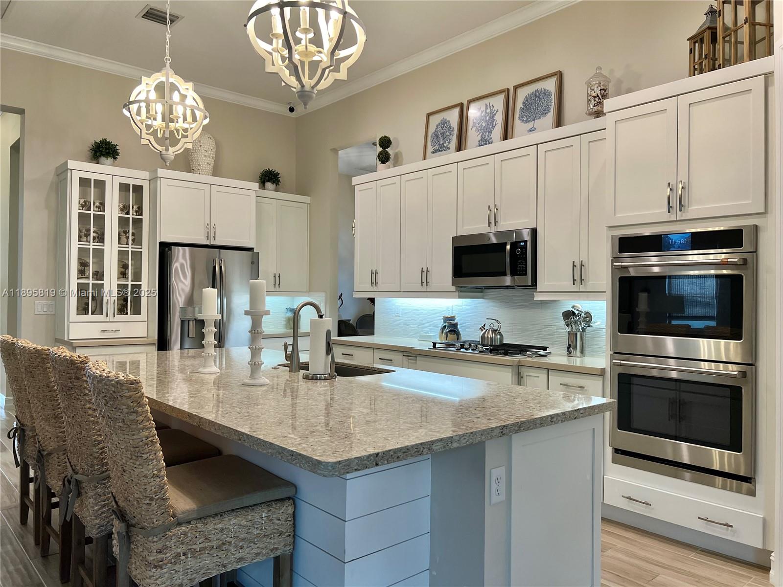View photos, virtual tours, details... 11985 N Kalmar Cir N
