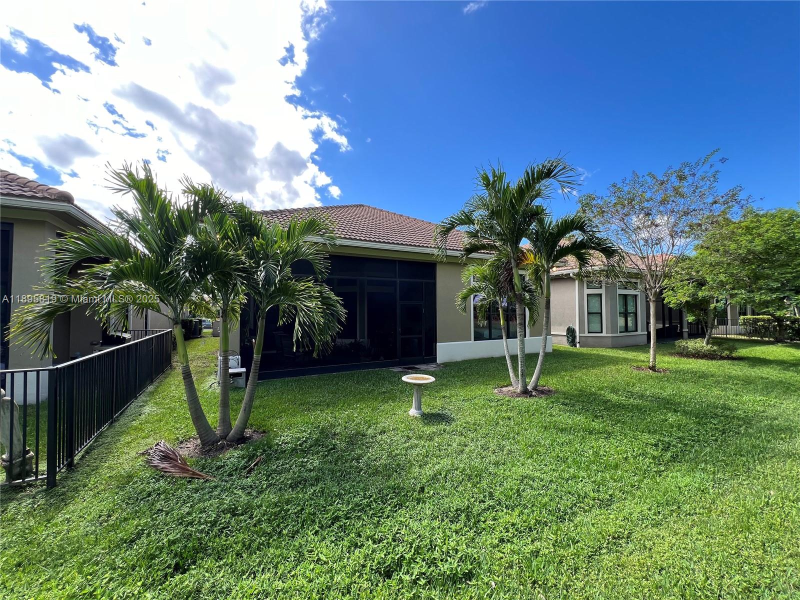 PARKLAND ROYALE - Residential