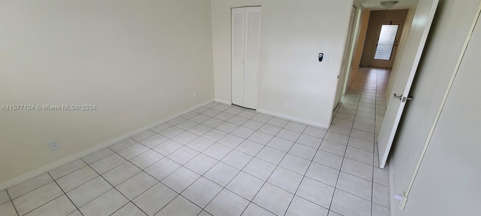 MARINE COLONY CONDO - Residential Lease