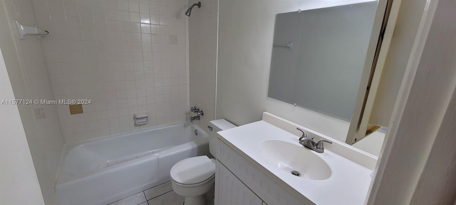MARINE COLONY CONDO - Residential Lease