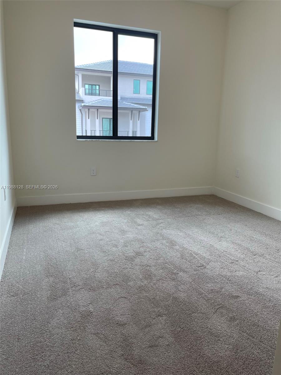 DOWNTOWN DORAL SOUTH PHAS - Residential Lease