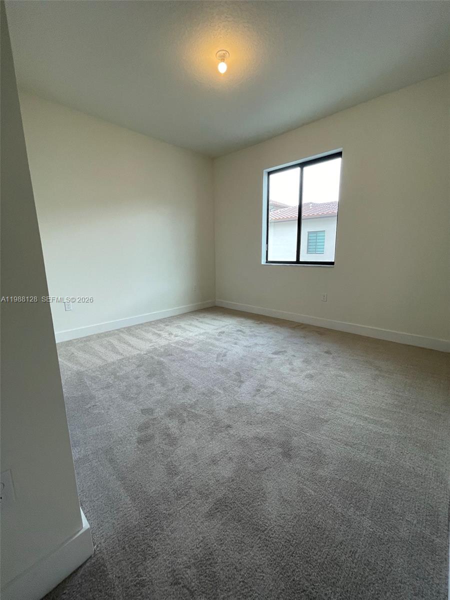 DOWNTOWN DORAL SOUTH PHAS - Residential Lease