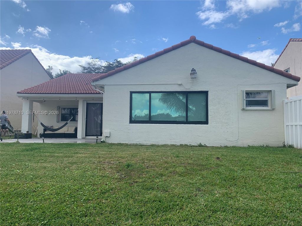 Photo of 2925 E Aviary Dr #2925, Cooper City, FL 33026 (MLS # A11978710)