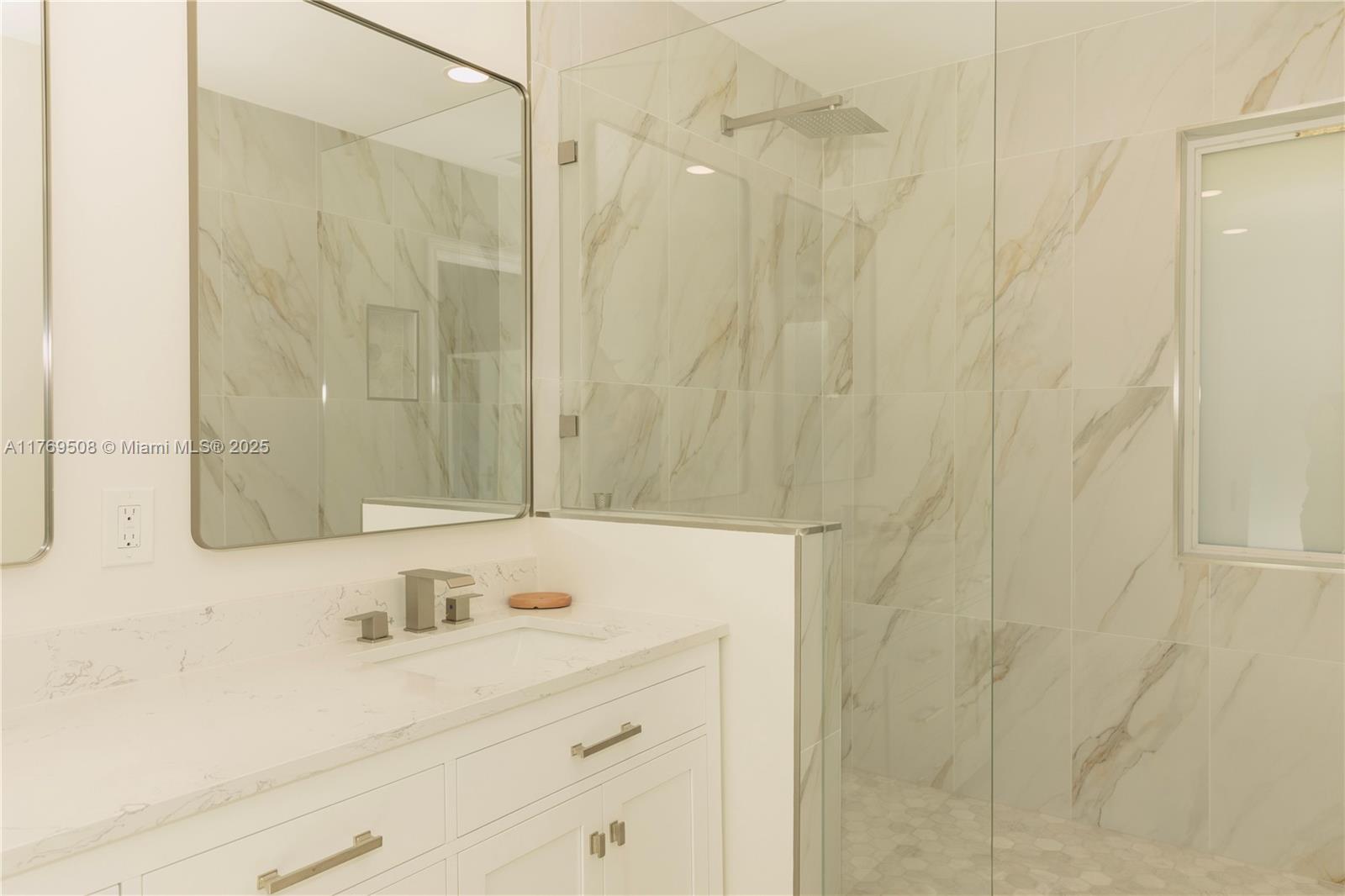 HIGHLAND LAKES EAST - Residential