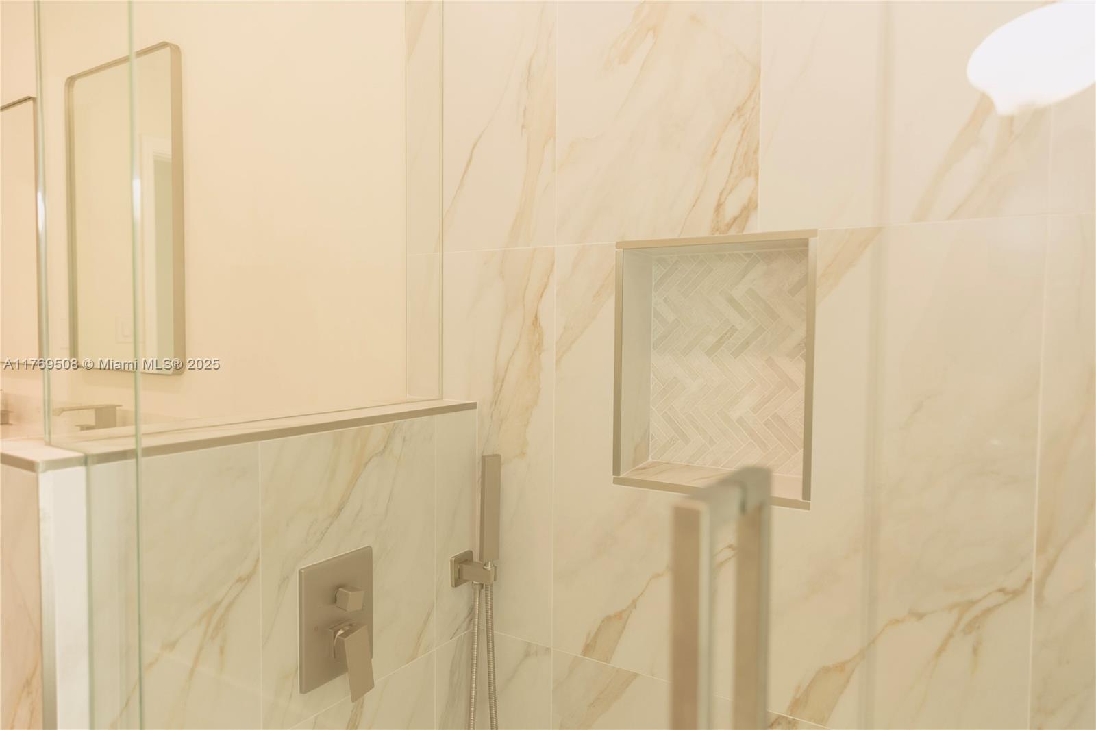 HIGHLAND LAKES EAST - Residential