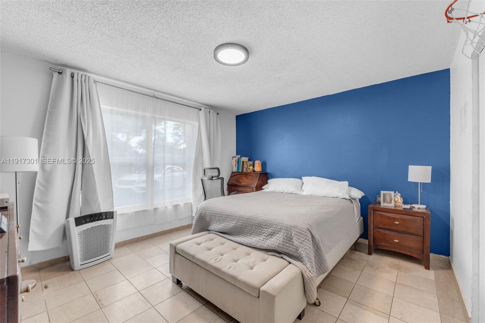 LAKES OF THE MEADOW SEC 3 - Residential