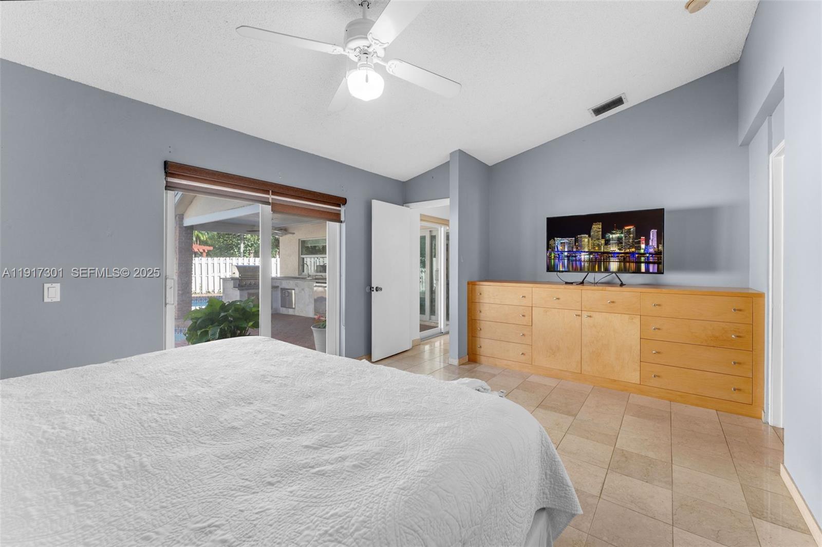 LAKES OF THE MEADOW SEC 3 - Residential