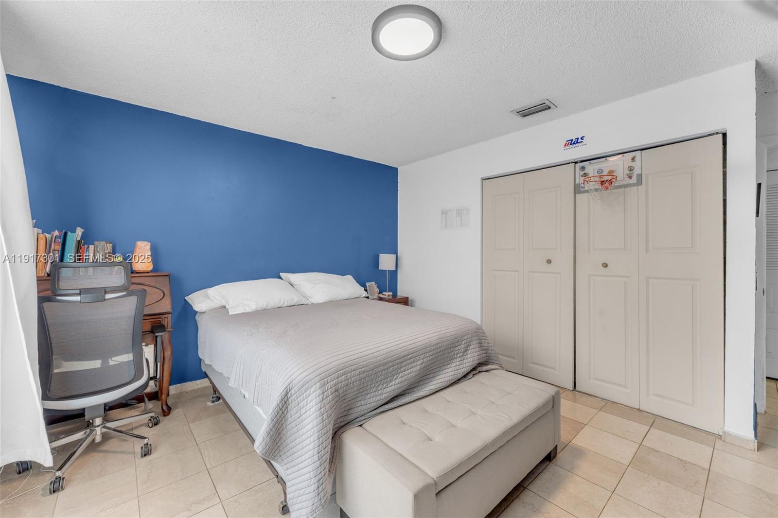 LAKES OF THE MEADOW SEC 3 - Residential