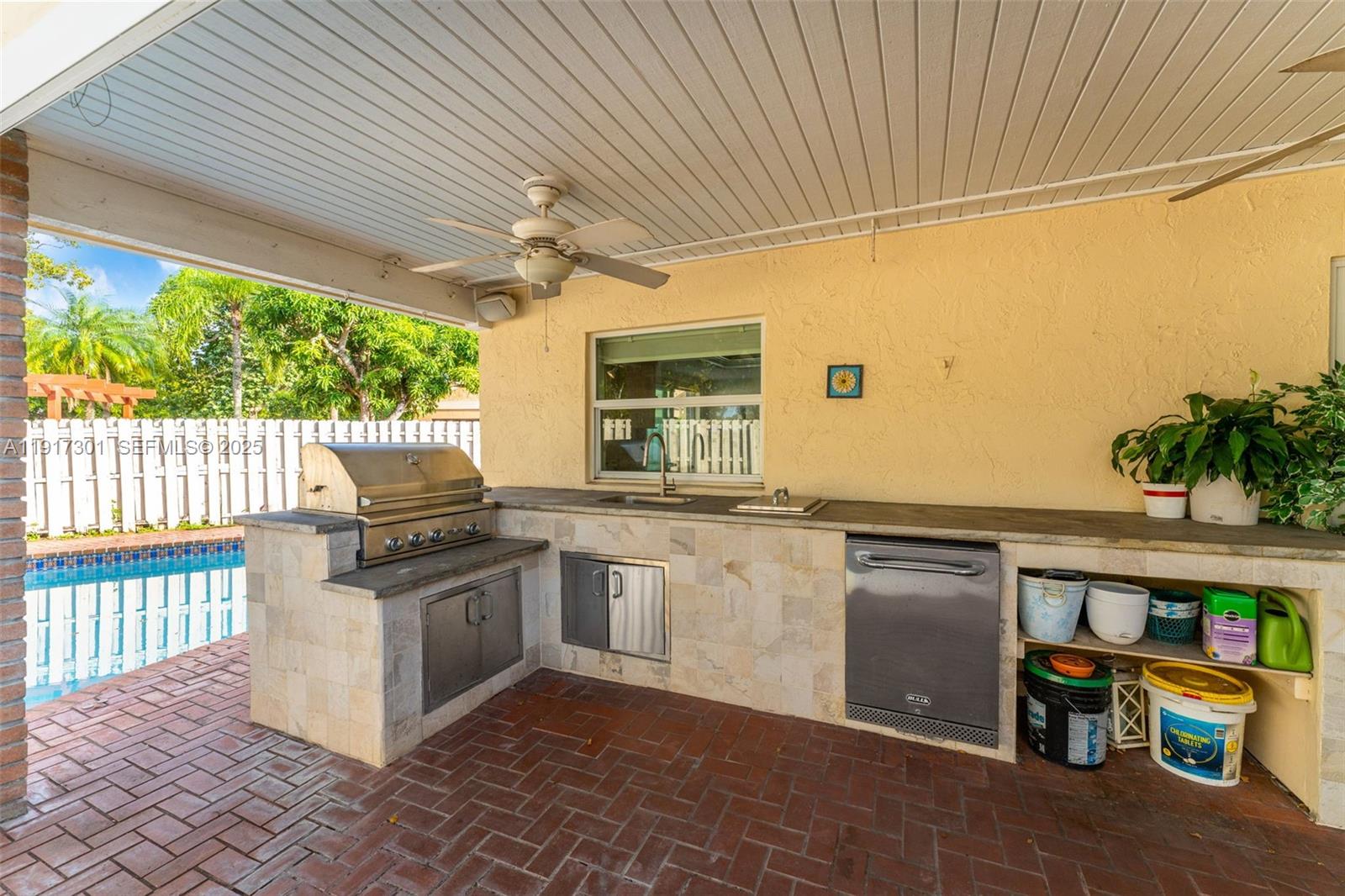 LAKES OF THE MEADOW SEC 3 - Residential