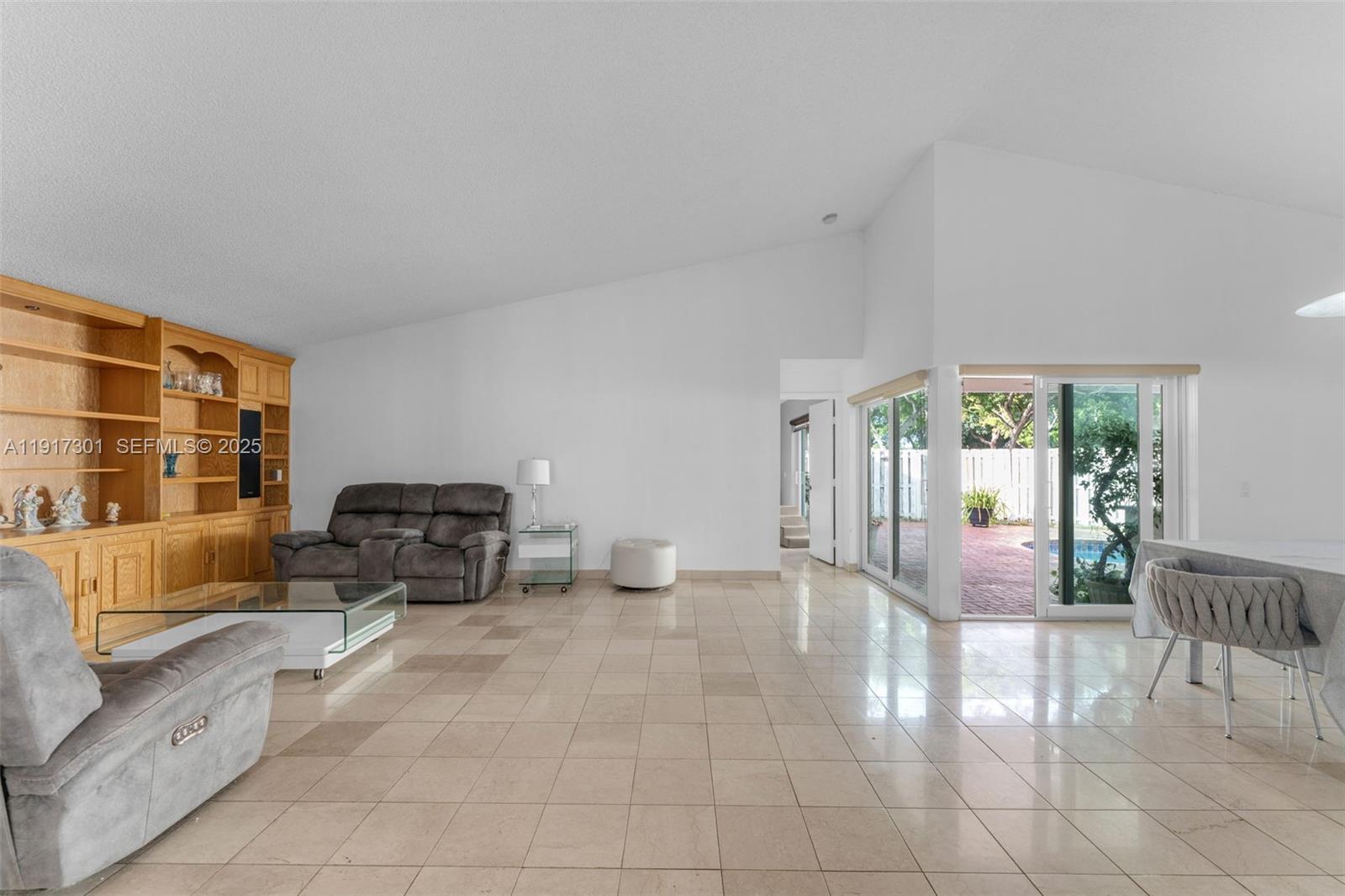 LAKES OF THE MEADOW SEC 3 - Residential