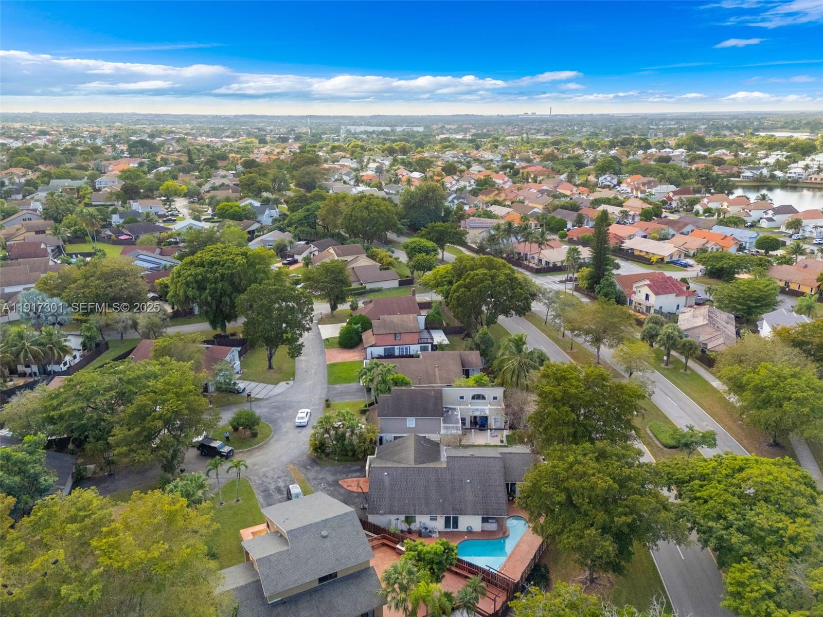 LAKES OF THE MEADOW SEC 3 - Residential