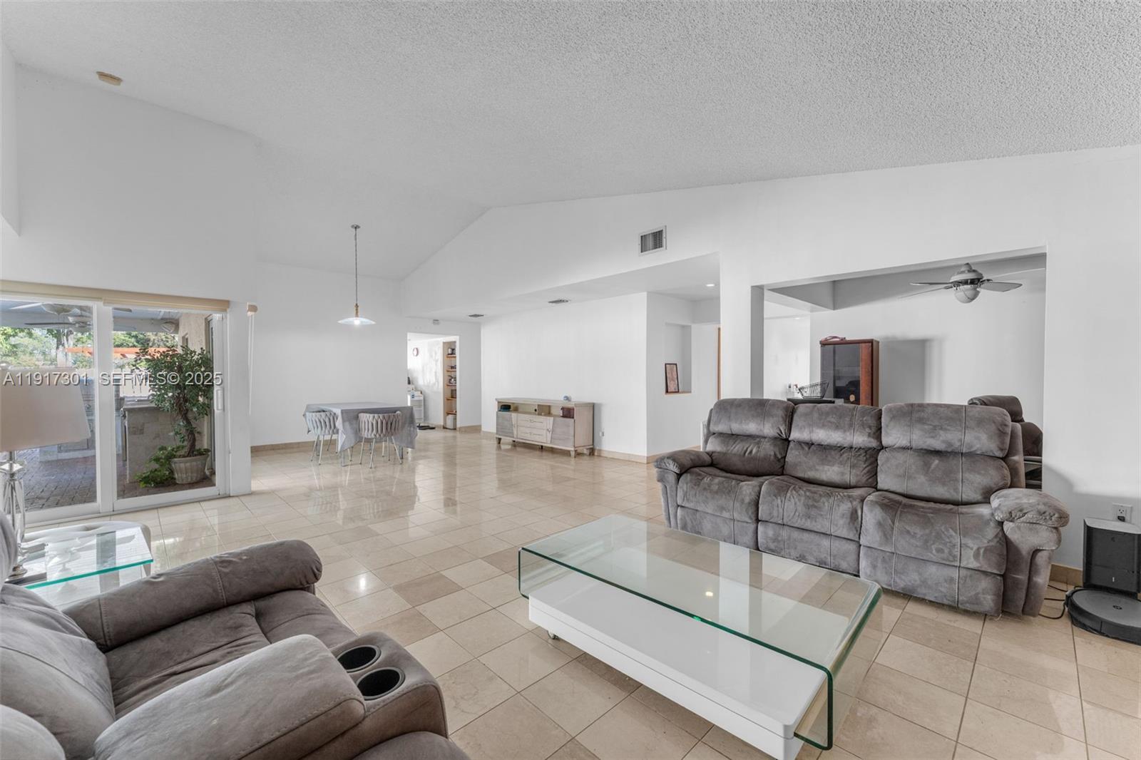 LAKES OF THE MEADOW SEC 3 - Residential