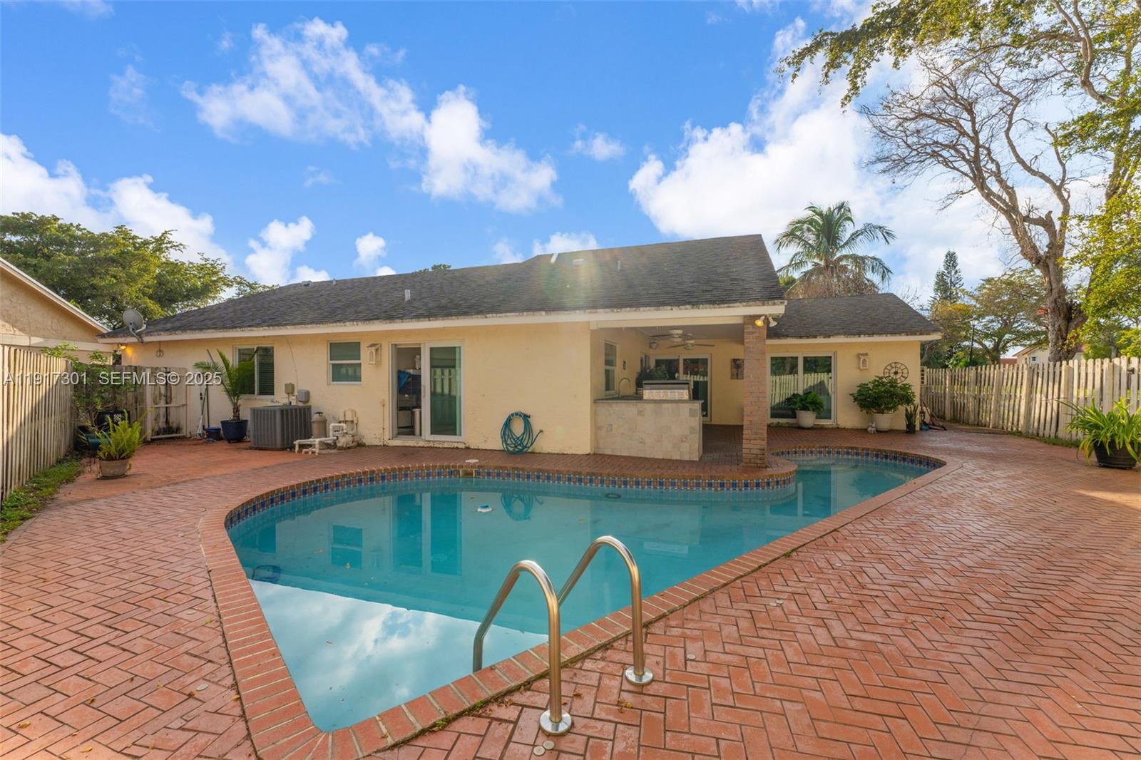 LAKES OF THE MEADOW SEC 3 - Residential