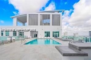 133 NE 2nd Ave 3410
