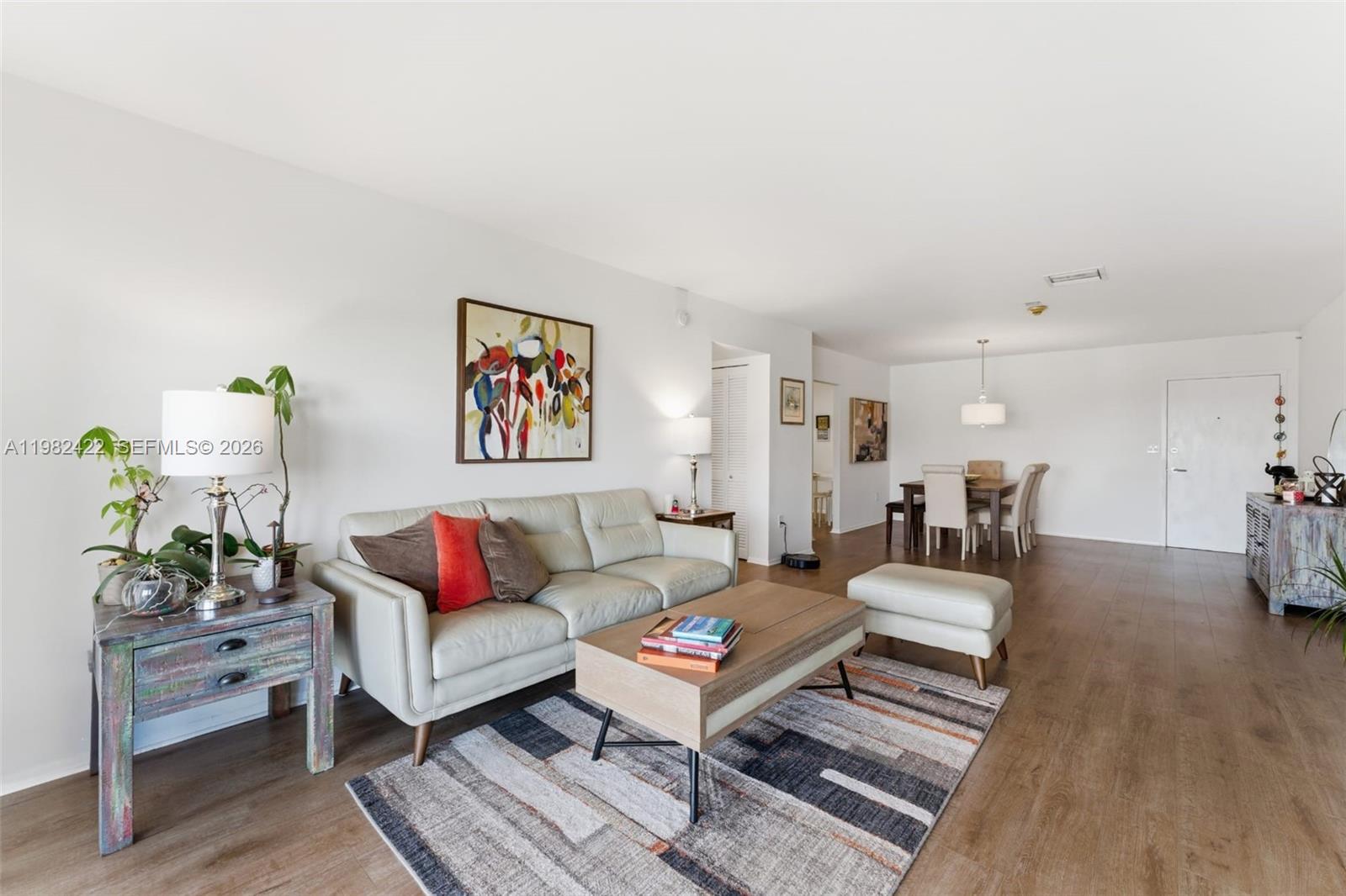 KEY BISC AMBASSADOR CONDO - Residential