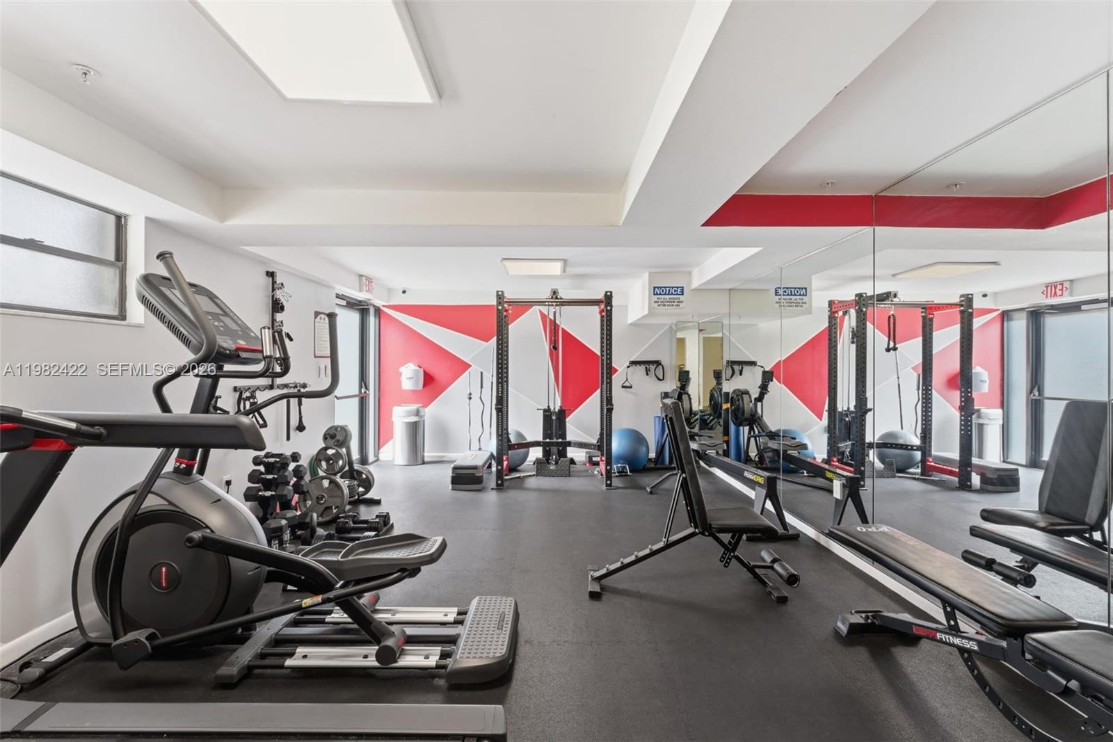 KEY BISC AMBASSADOR CONDO - Residential