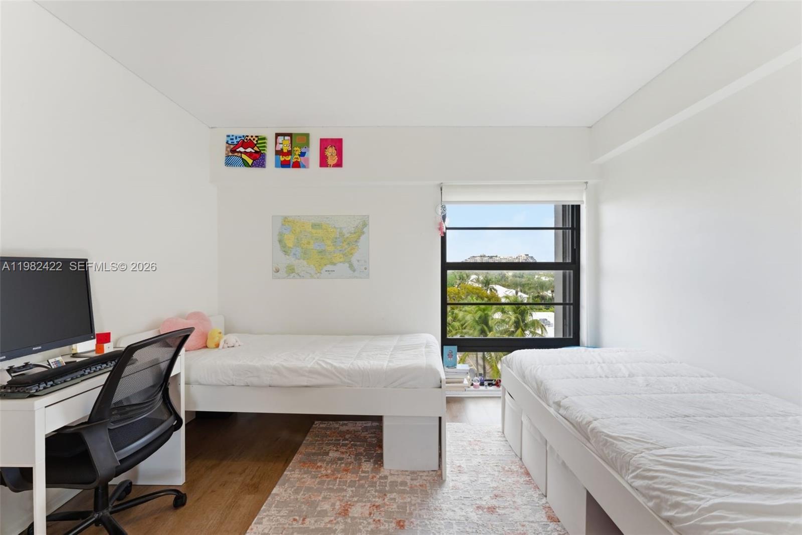 KEY BISC AMBASSADOR CONDO - Residential