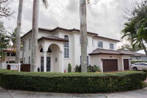 Photo of 8204 NW 165 st th, Miami Lakes, FL 33016 (MLS # A11925545)