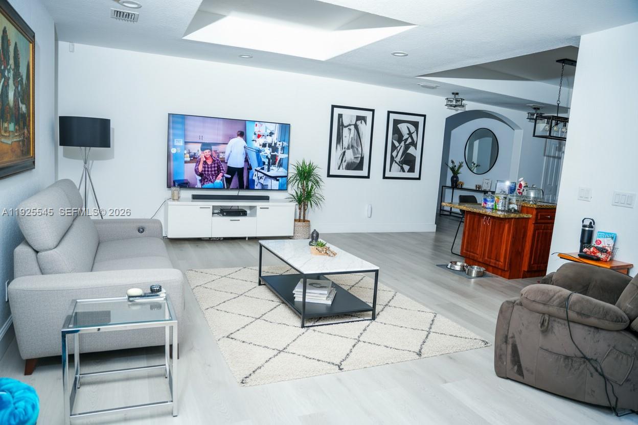 5th addn to royal oaks - Residential