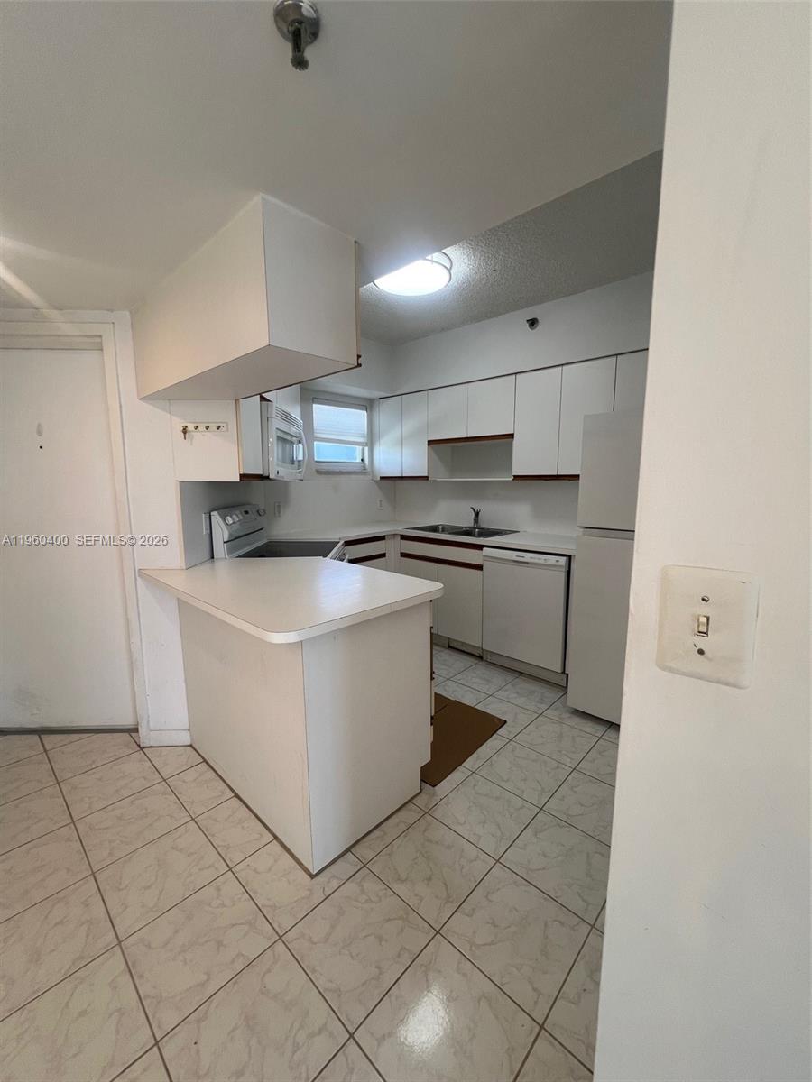 OCEAN 91 CONDO - Residential