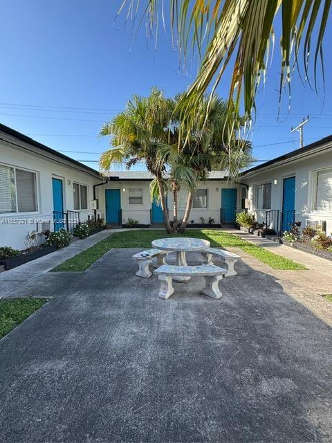 2499 SW 27th St 6