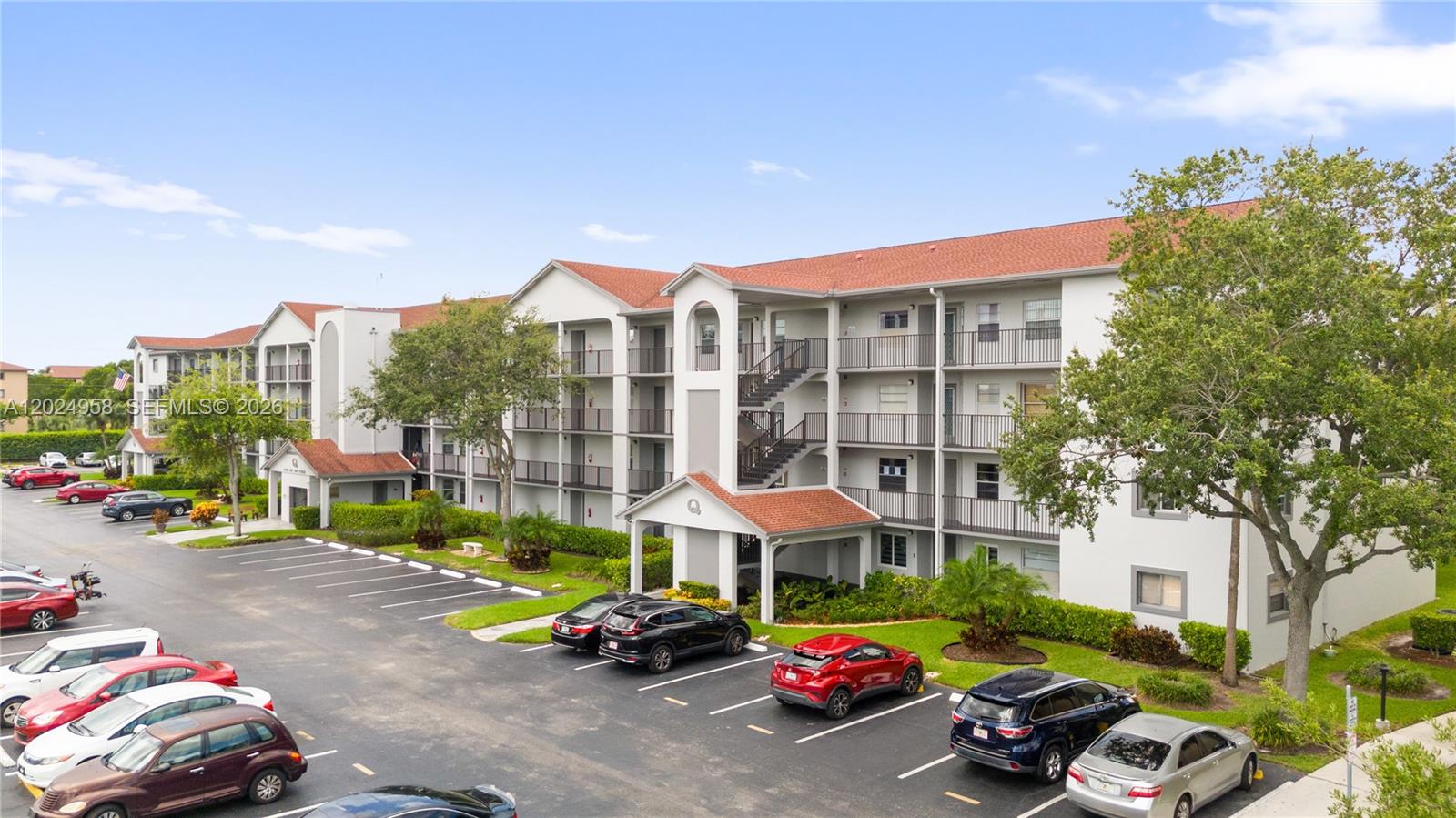 CAMBRIDGE AT CENTURY VILL - Residential