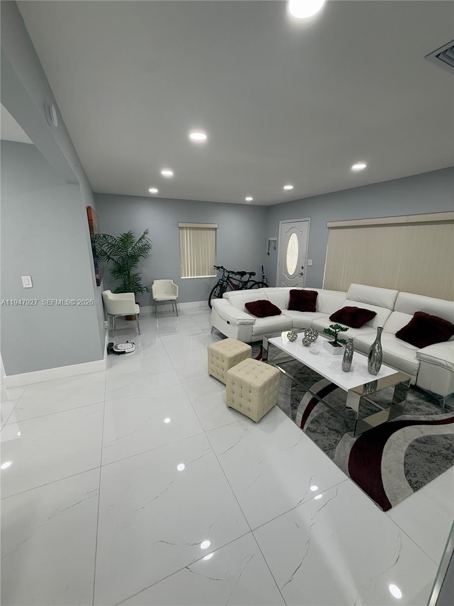 IDEAL HOMES SUB NO 3 - Residential