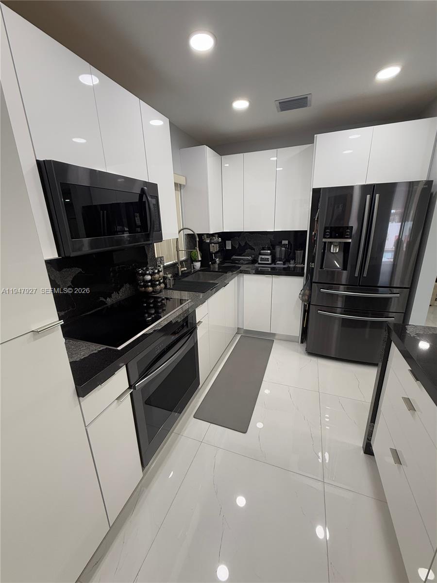 IDEAL HOMES SUB NO 3 - Residential