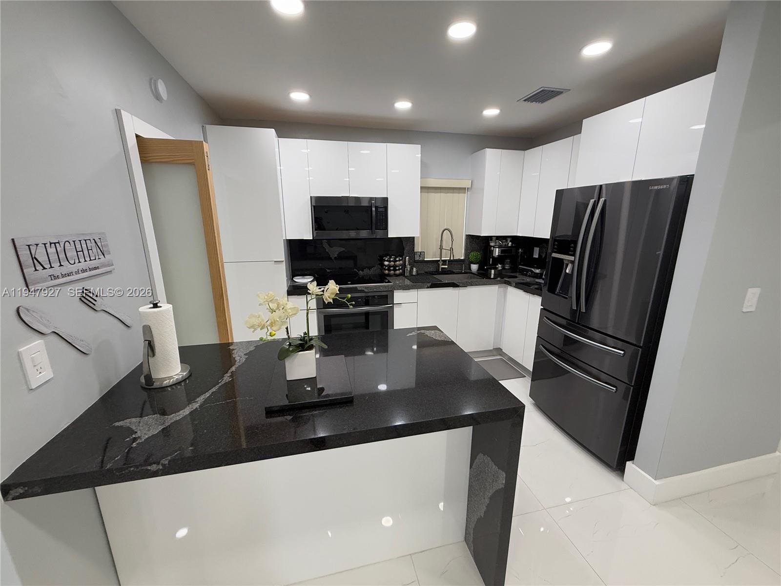 IDEAL HOMES SUB NO 3 - Residential