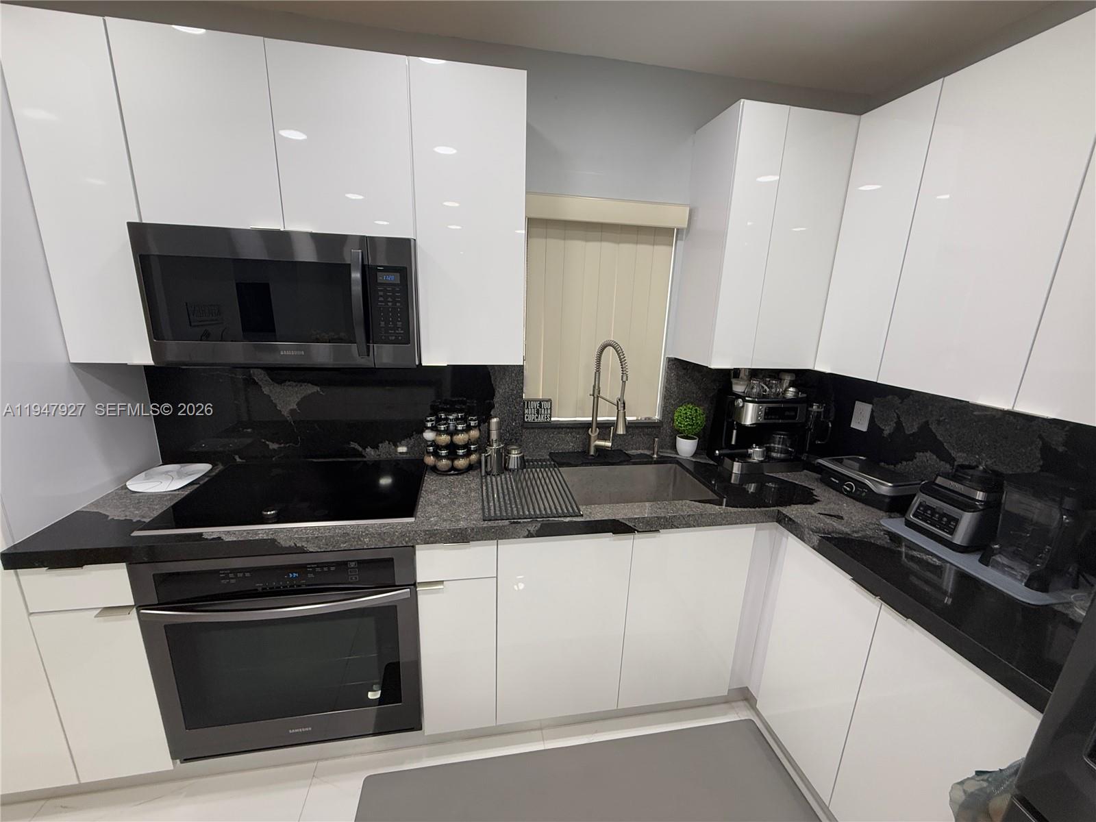 IDEAL HOMES SUB NO 3 - Residential